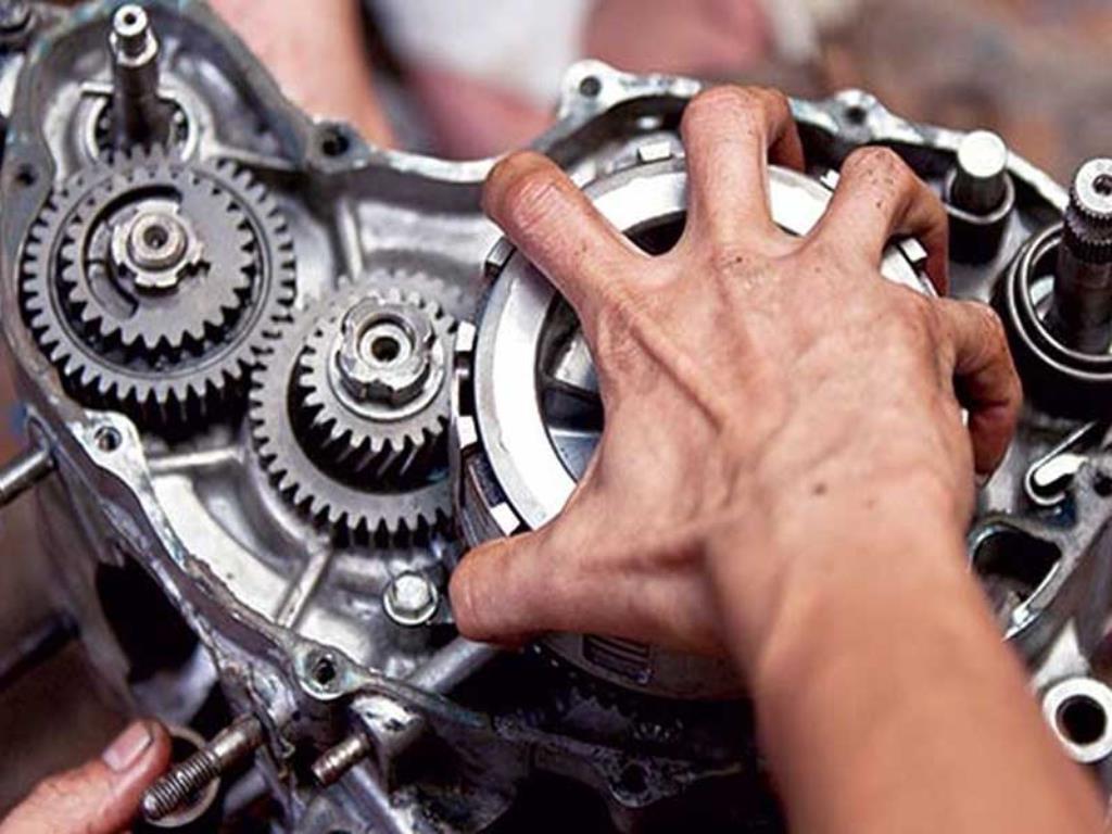آموزشگاه رانندگی شاهین :: علائم یاتاقان زدن خودرو چیست؟